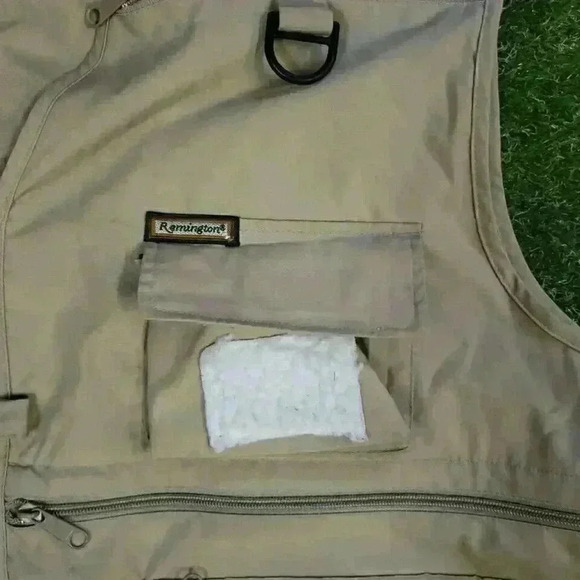 Remington Multi-Pocket Tan Khaki Full Zip Hunting Vest Mens XXL - Picture 3 of 8